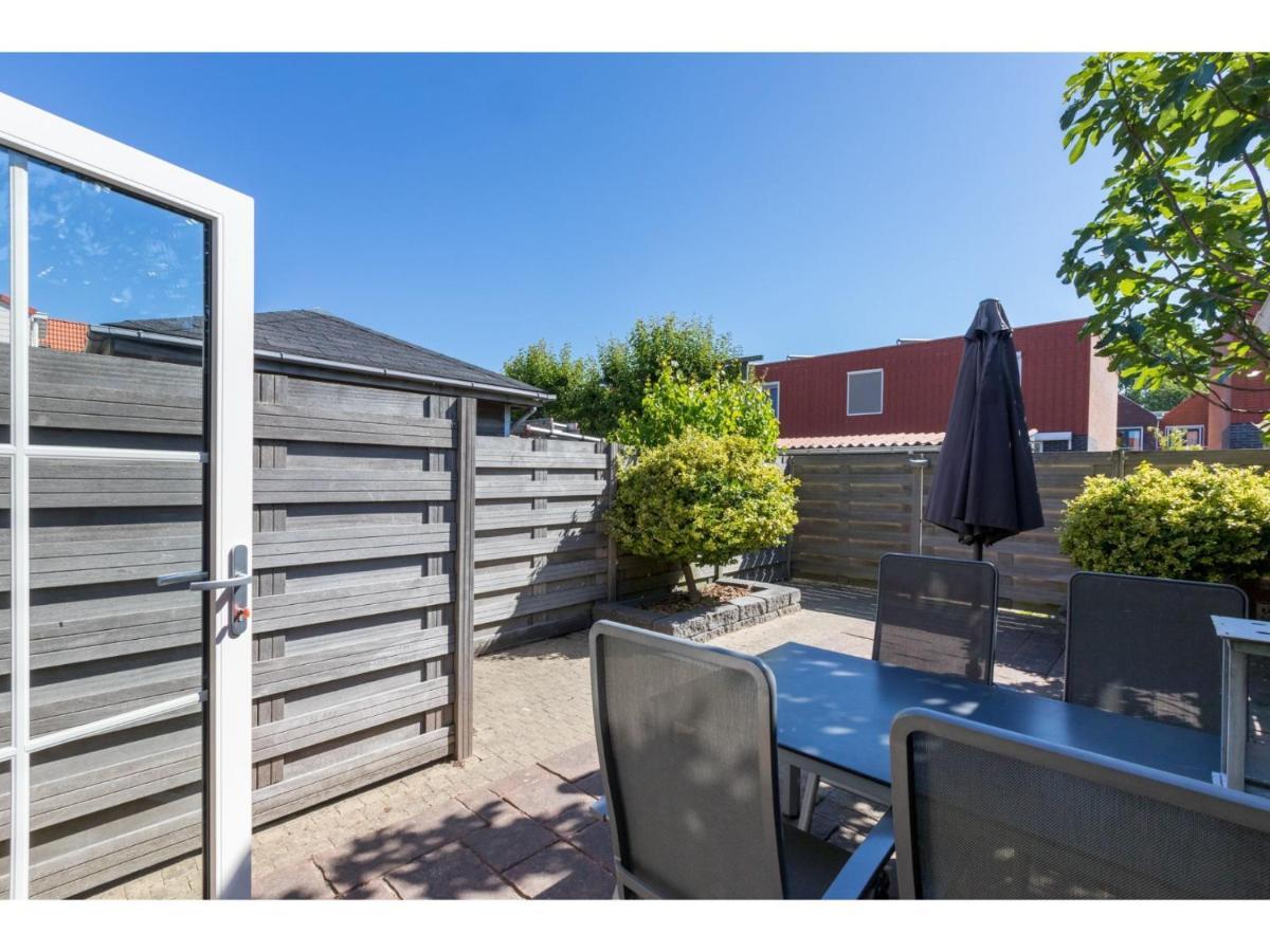 Quietly Located House Within Walking Distance Of The Beach ドンブルグ エクステリア 写真