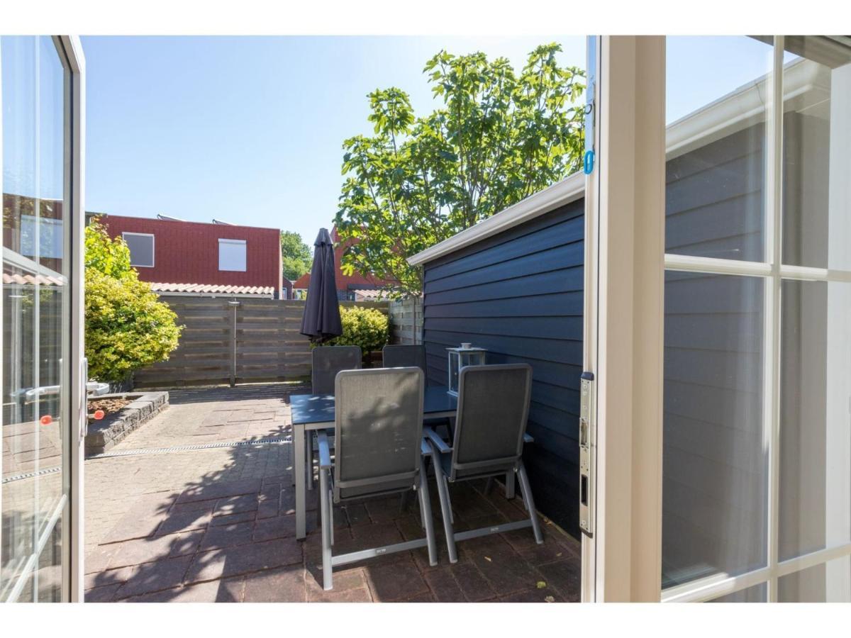 Quietly Located House Within Walking Distance Of The Beach ドンブルグ エクステリア 写真