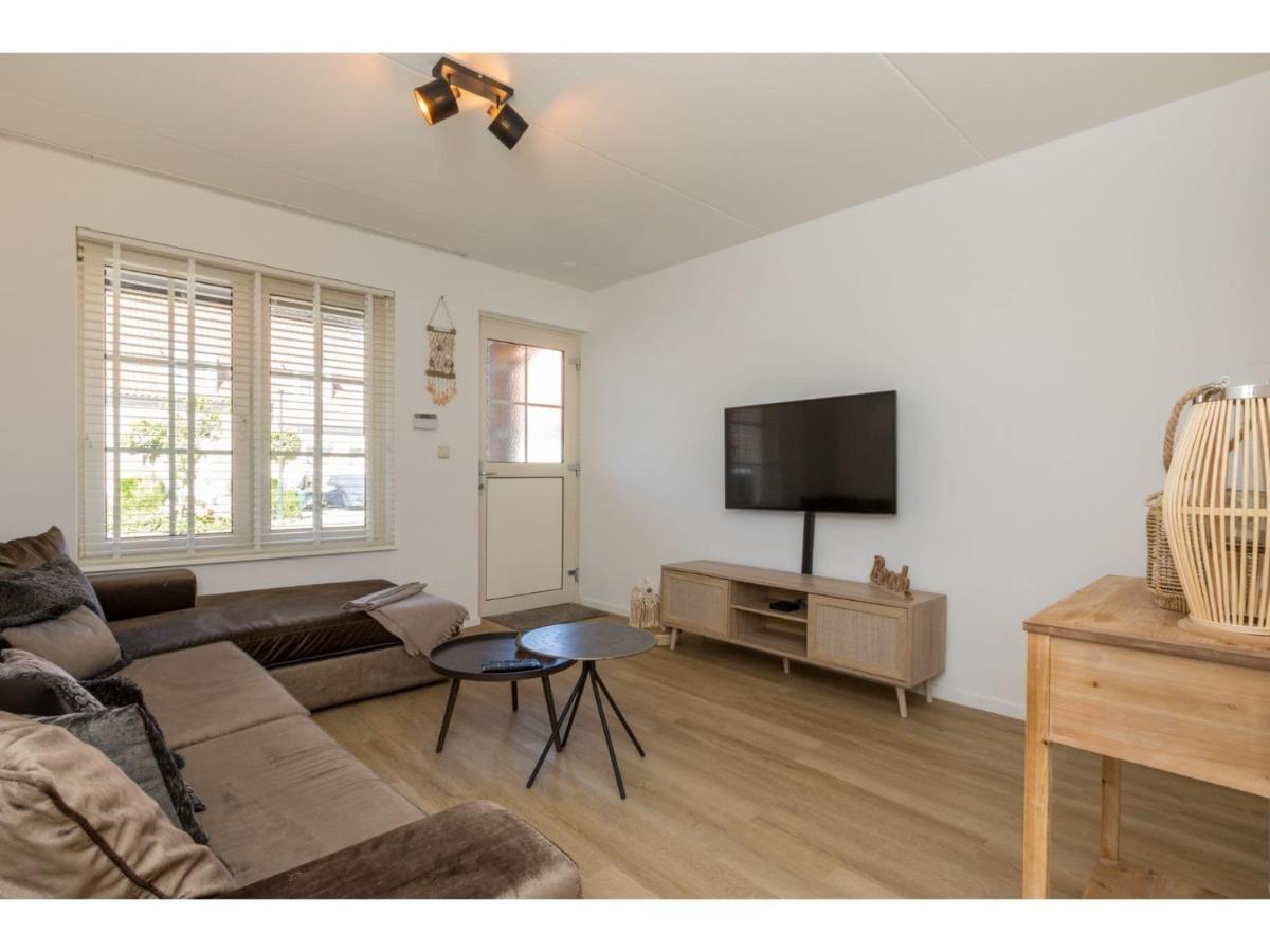Quietly Located House Within Walking Distance Of The Beach ドンブルグ エクステリア 写真